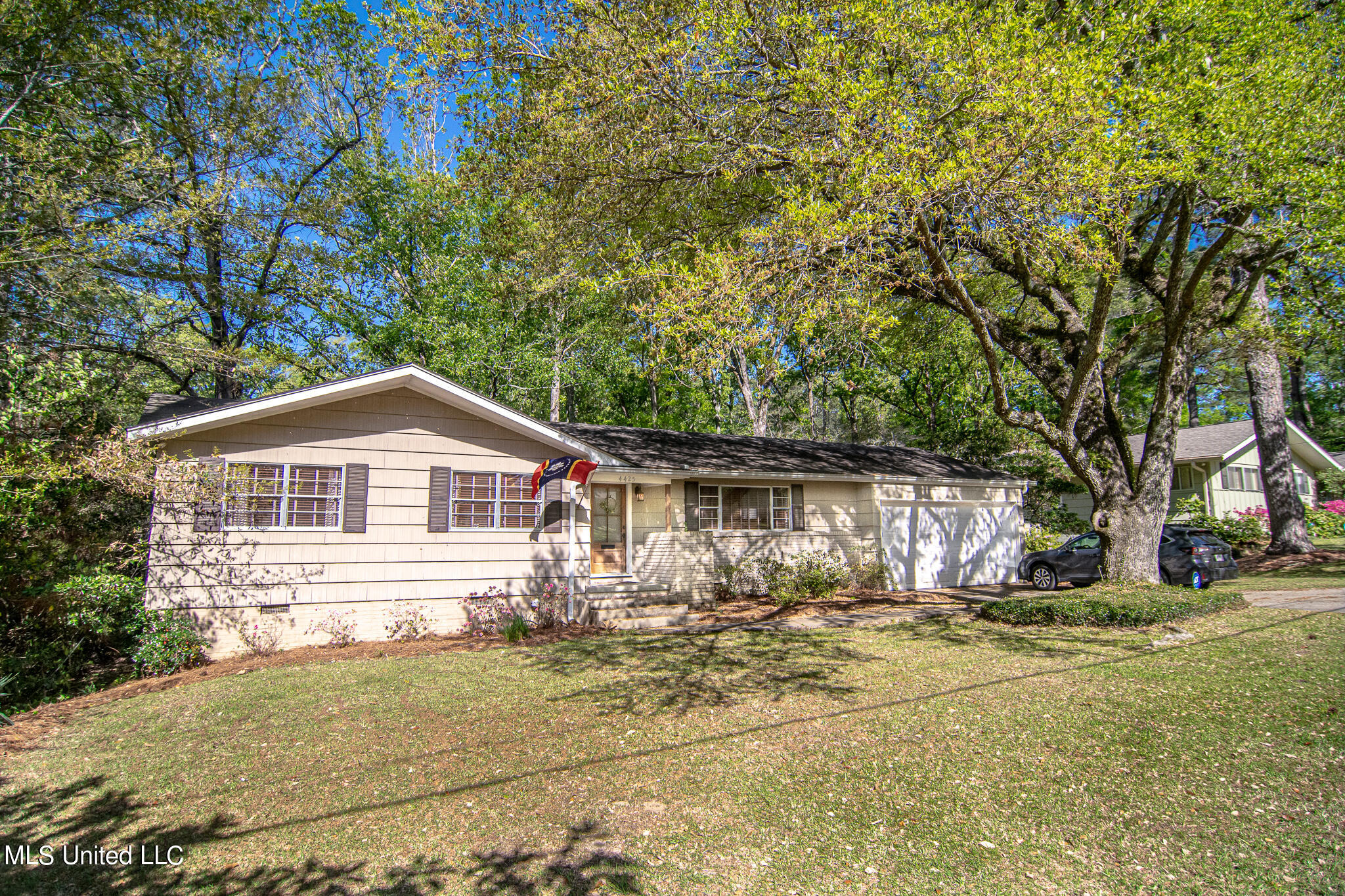 4425 Hickory Ridge Road Jackson, MS 39211 - Photo 1 of 45 DSC_0842