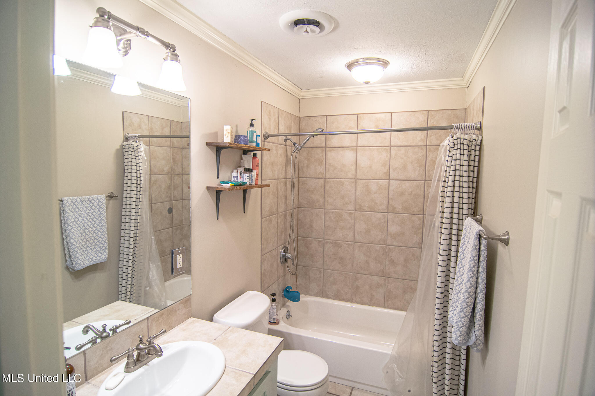 4425 Hickory Ridge Road Jackson, MS 39211 - Photo 22 of 45 DSC_0898