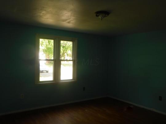 3972 Manor Road Columbus, OH 43224 - Photo 4 of 17