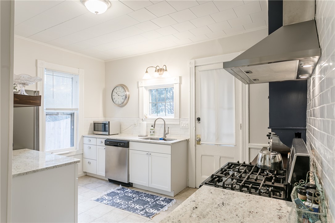 30 Rundel Park Rochester, NY 14607 - Photo 12 of 38