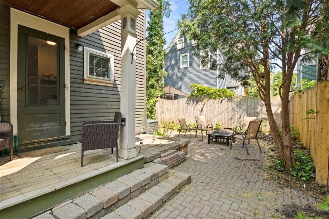 30 Rundel Park Rochester, NY 14607 - Photo 6 of 38