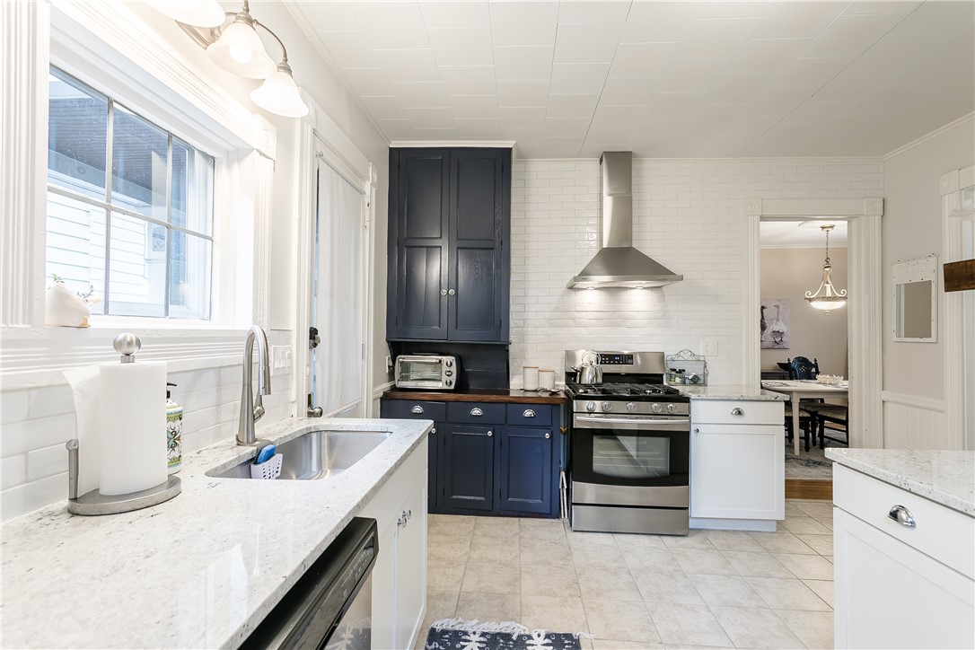 30 Rundel Park Rochester, NY 14607 - Photo 9 of 38