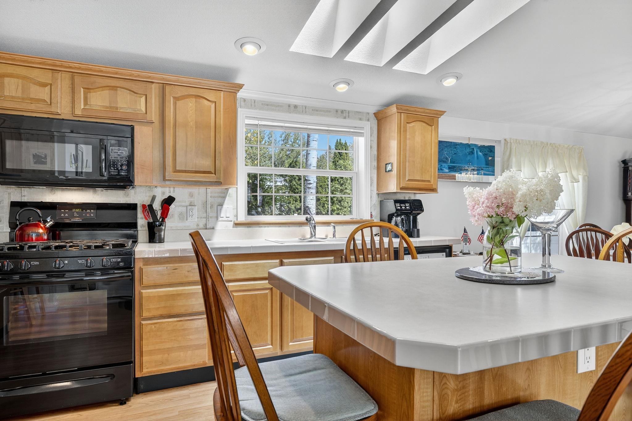 55 Osprey Road Alton, NH 03809 - Photo 11 of 41