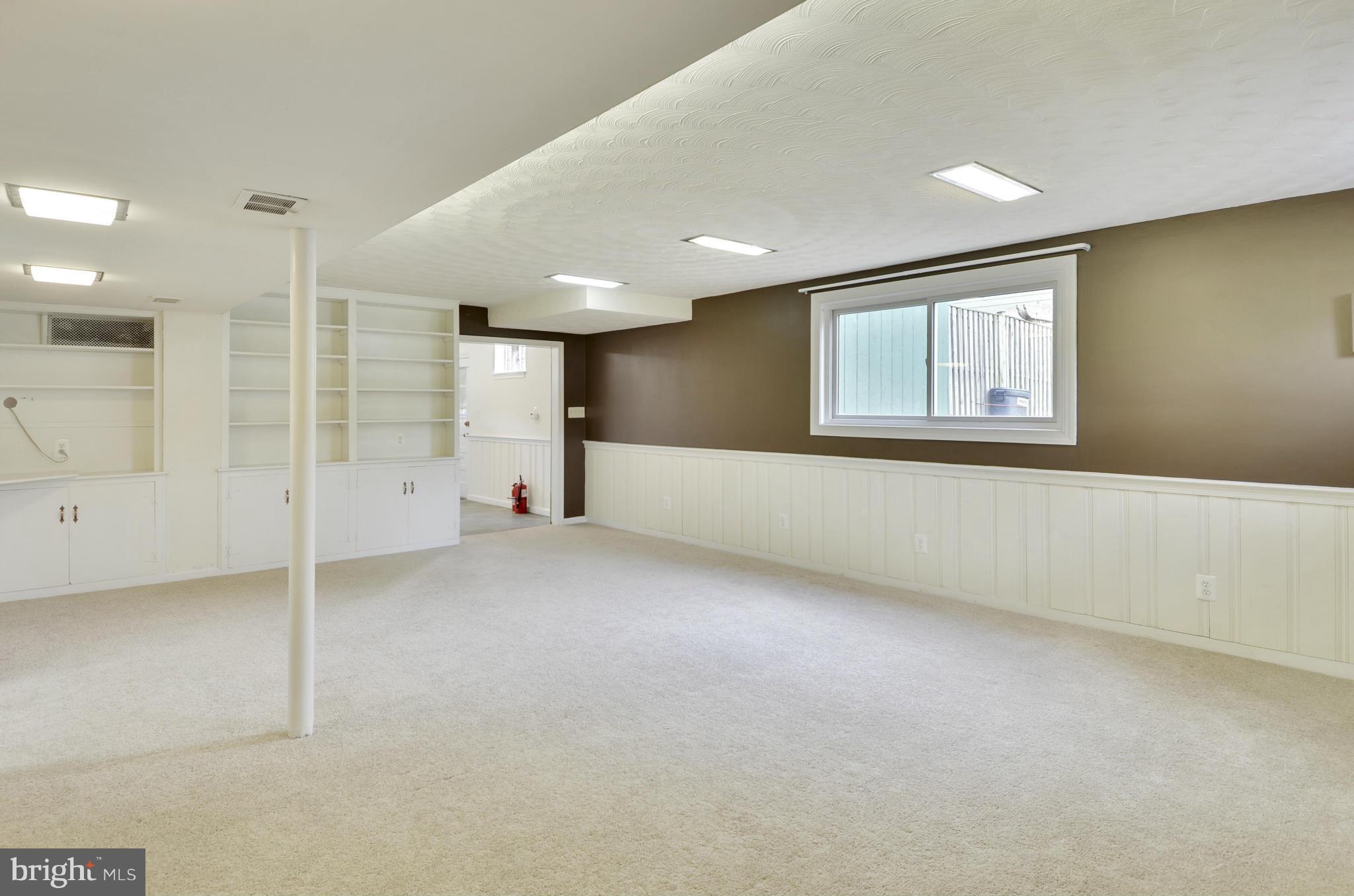 4720 Edgefield Road Bethesda, MD 20814 - Photo 21 of 26 Family Room