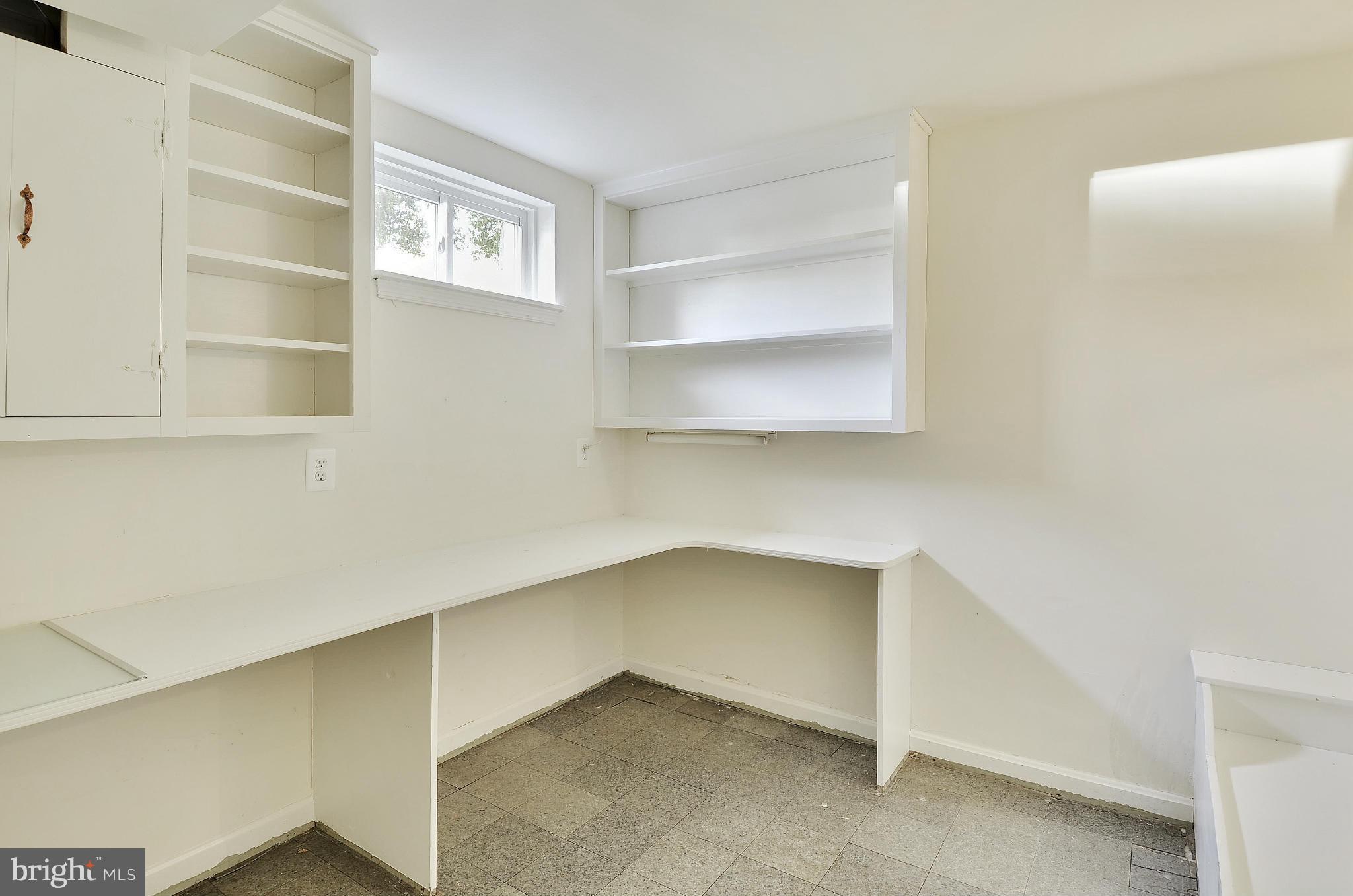 4720 Edgefield Road Bethesda, MD 20814 - Photo 22 of 26 Office/Guest Room