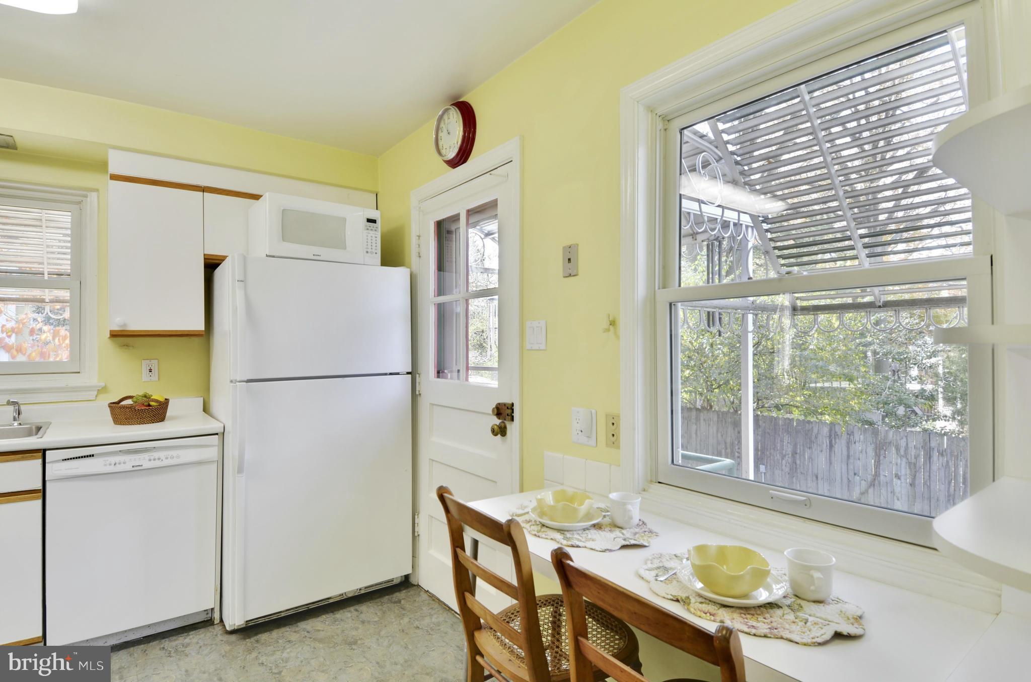 4720 Edgefield Road Bethesda, MD 20814 - Photo 10 of 26 Kitchen