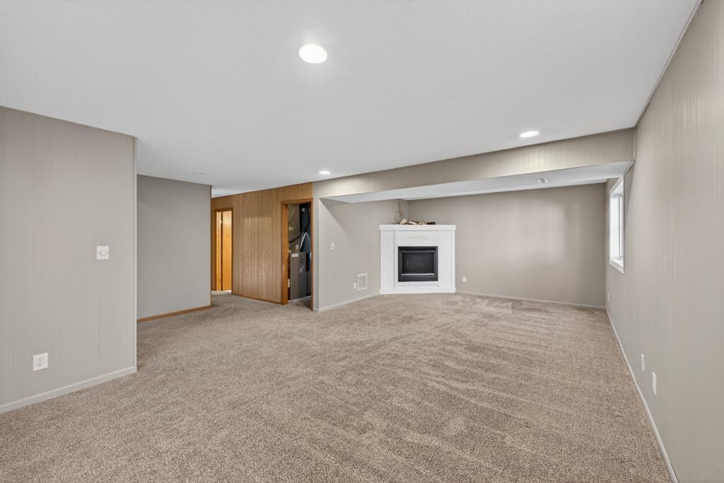5920 Belfry Lane Northwest Rochester, MN 55901 - Photo 16 of 23