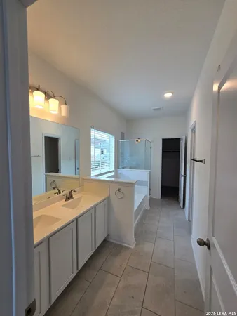 $2,195 | 7402 Anchors Peak, San Antonio, TX 78244