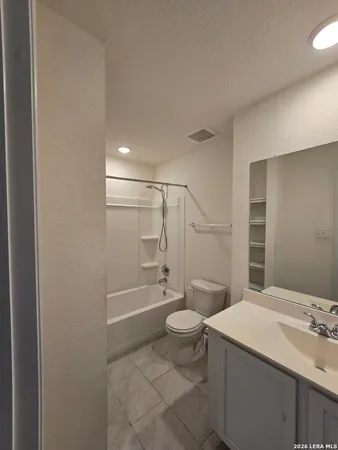 $2,195 | 7402 Anchors Peak, San Antonio, TX 78244