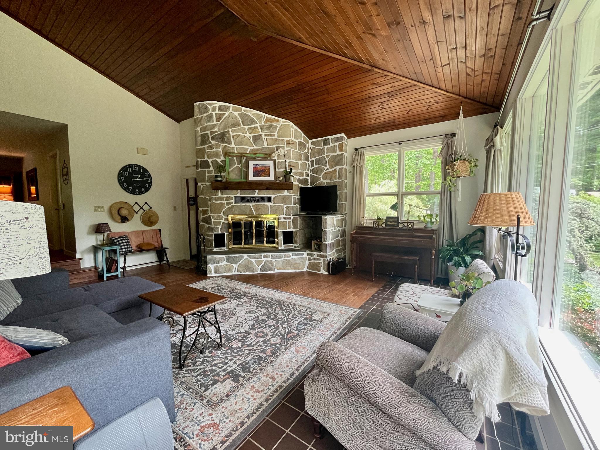 212 Haag Road Reading, PA 19606 - Photo 7 of 56 a living room with furniture and wooden floor