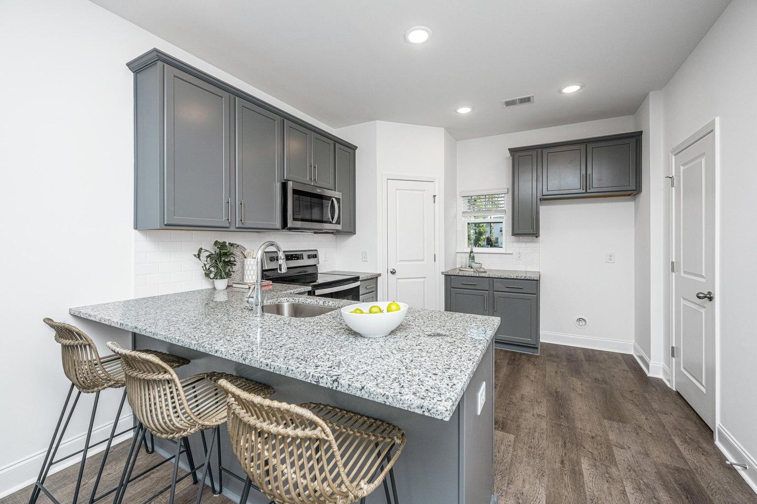 403 Gravy Train Street Charleston, SC 29414 - Photo 17 of 37 Kitchen
