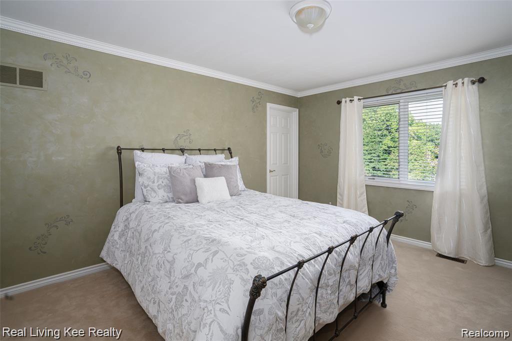 3490 Moceri Court Rochester, MI 48306 - Photo 21 of 50 3490 Moceri Ct reshoot-3.jpg