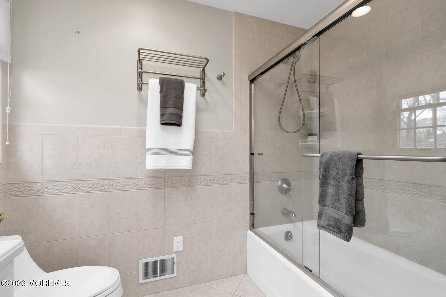 44 Tall Tree Road Middletown, NJ 07748 - Photo 36 of 62 44 Tall Tree Rd Middletown-large-043-030