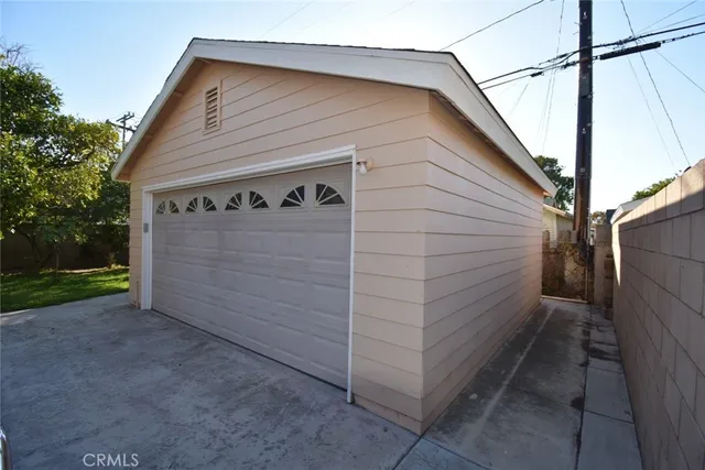 $950,000 | 622 South Parton Street, Santa Ana, CA 92701