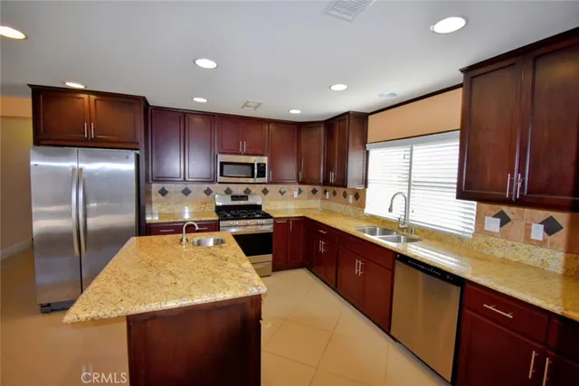 $950,000 | 622 South Parton Street, Santa Ana, CA 92701