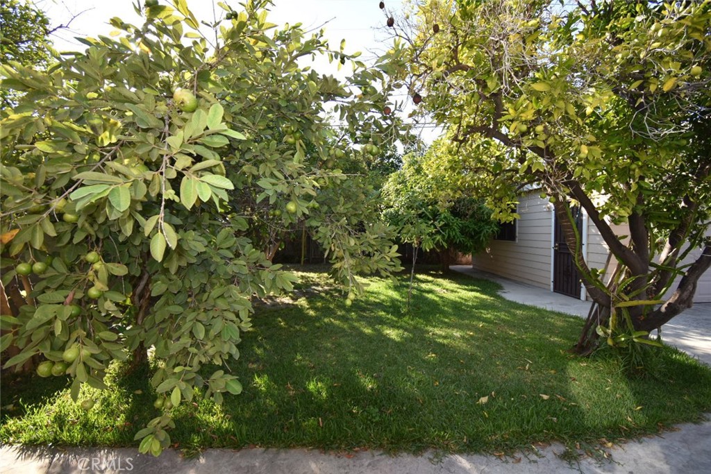 622 South Parton Street Santa Ana, CA 92701 - Photo 31 of 34