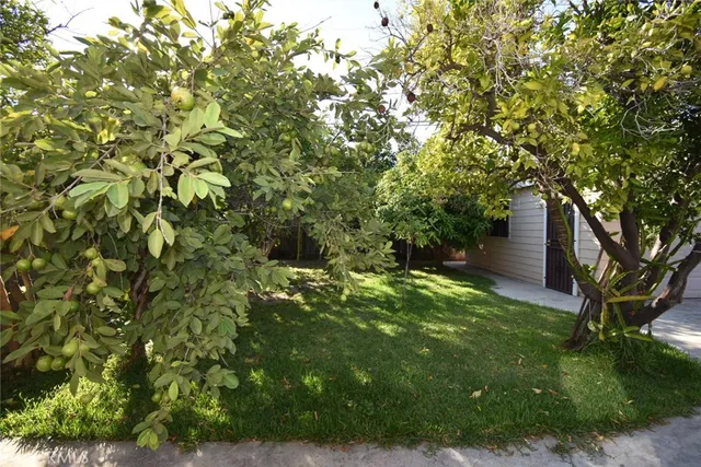 $950,000 | 622 South Parton Street, Santa Ana, CA 92701