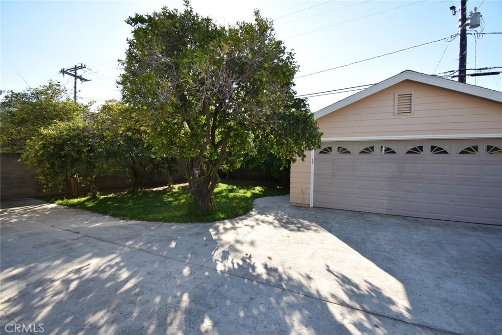 622 South Parton Street Santa Ana, CA 92701 - Photo 32 of 34