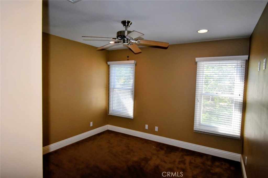 622 South Parton Street Santa Ana, CA 92701 - Photo 10 of 34