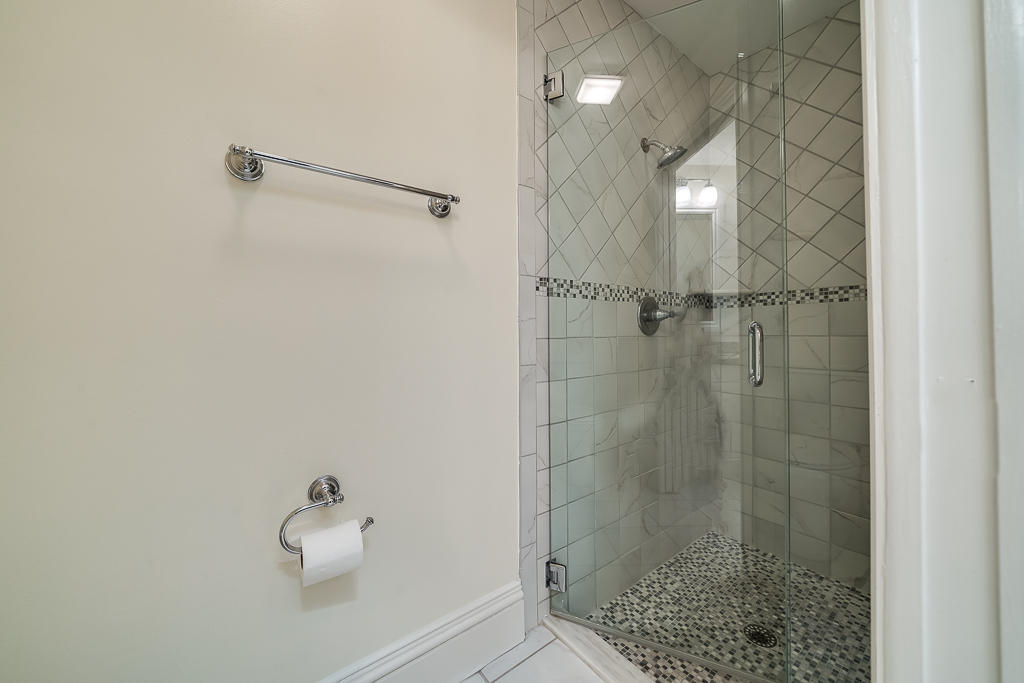 21413 Fairfield Lane Boca Raton, FL 33431 - Photo 20 of 24 master bedroom shower