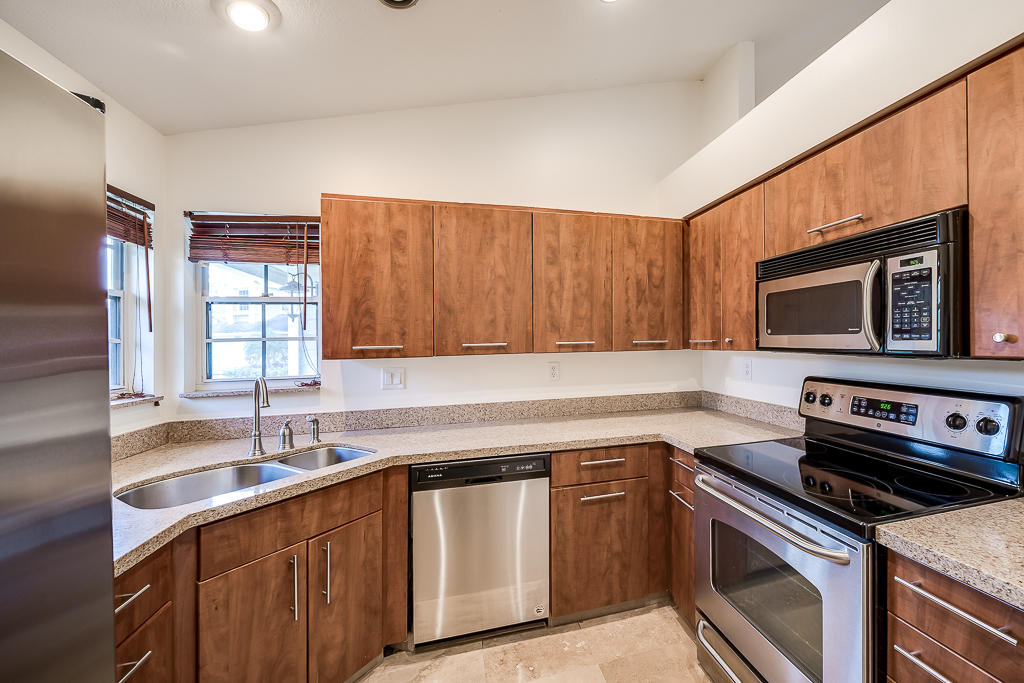 21413 Fairfield Lane Boca Raton, FL 33431 - Photo 9 of 24 kitchen 2
