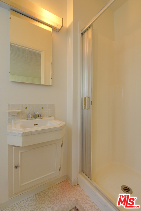 10547 Putney Road Los Angeles, CA 90064 - Photo 22 of 27 Gallery Image 22