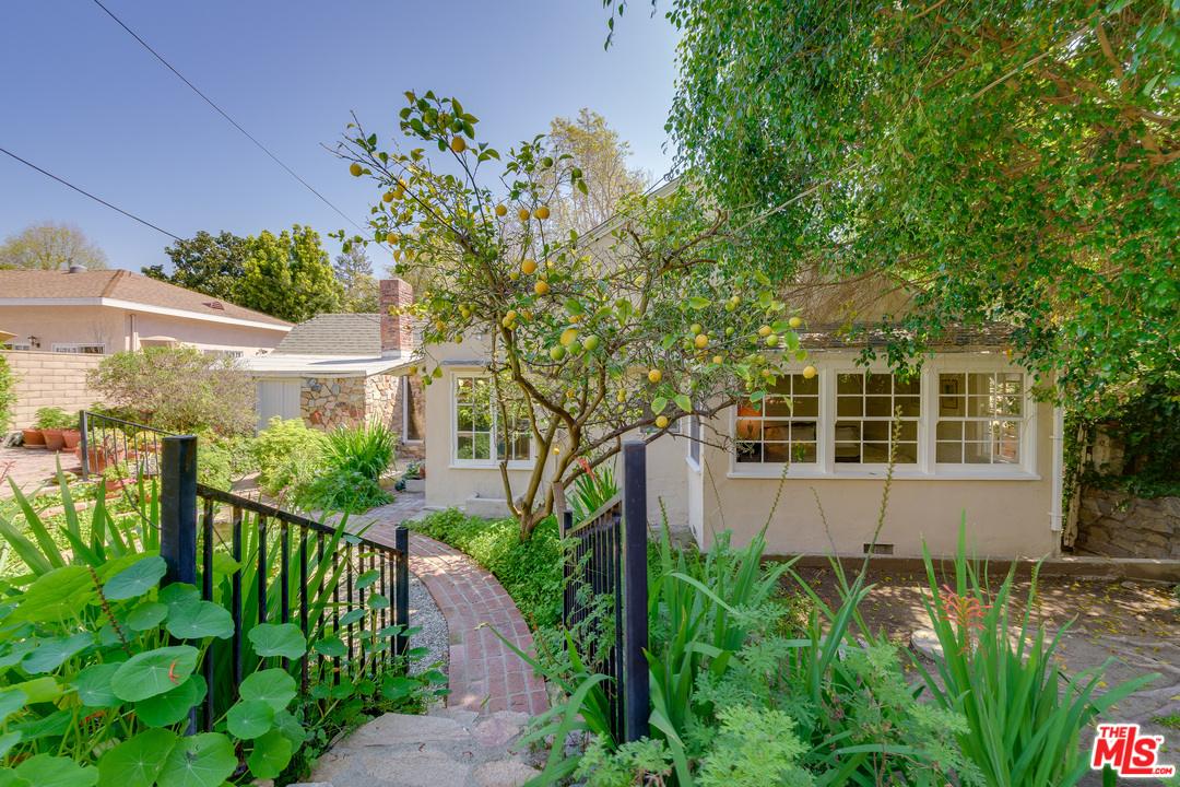 10547 Putney Road Los Angeles, CA 90064 - Photo 25 of 27 Gallery Image 25