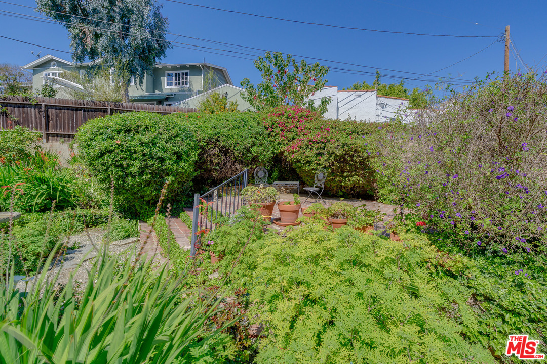 10547 Putney Road Los Angeles, CA 90064 - Photo 27 of 27 Gallery Image 27