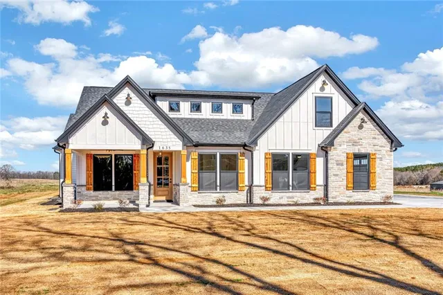 $585,000 | 172 Turtle Dove Lane, Seneca, SC 29678