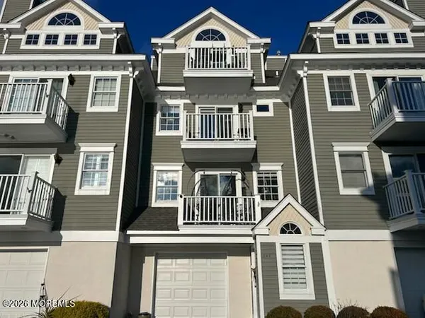 $649,000 | 343 Harbor View, Unit 43, Forked River, NJ 08731