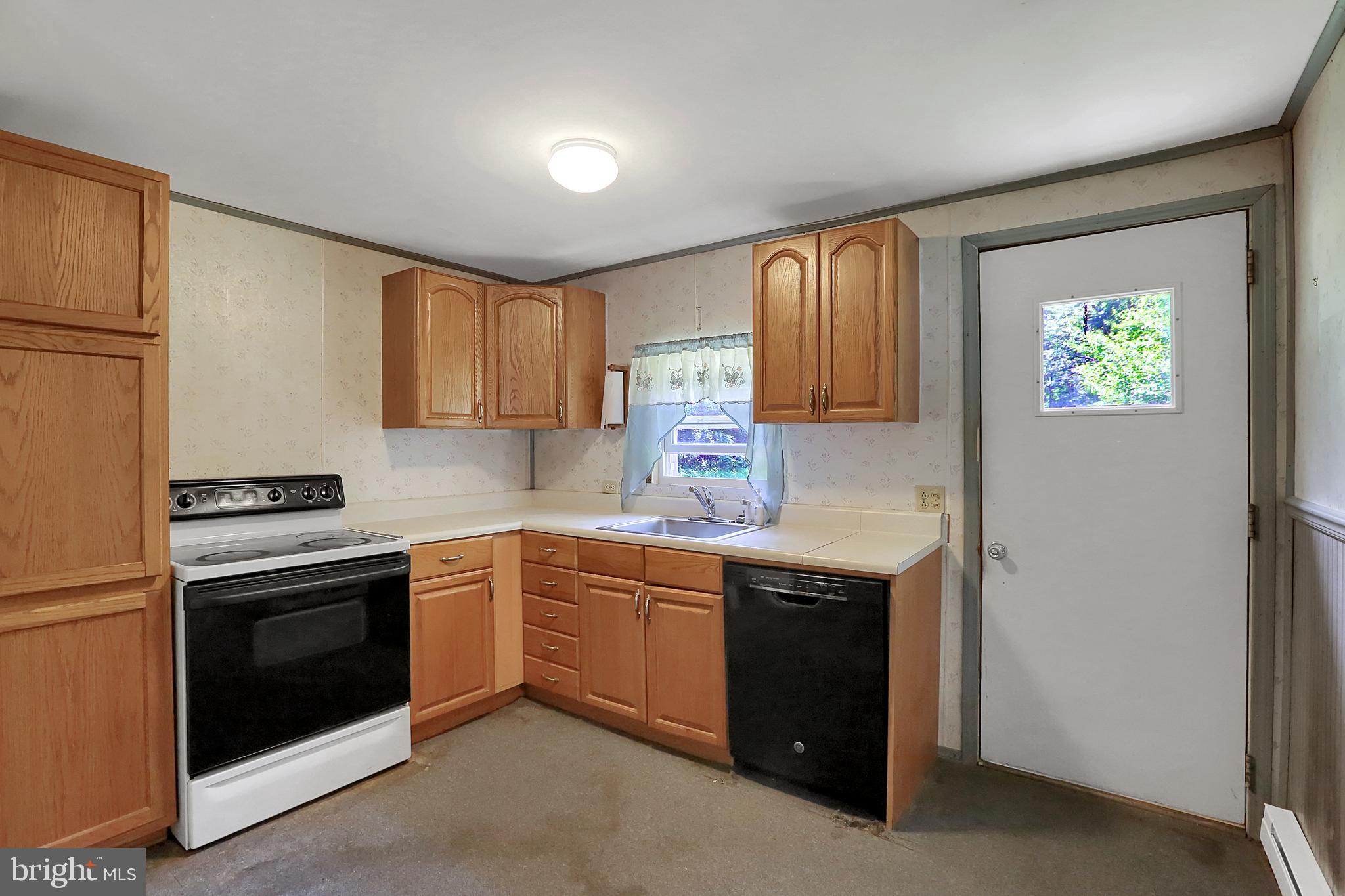 1128 Petersburg Road Boiling Springs, PA 17007 - Photo 9 of 20 Gallery Image 9