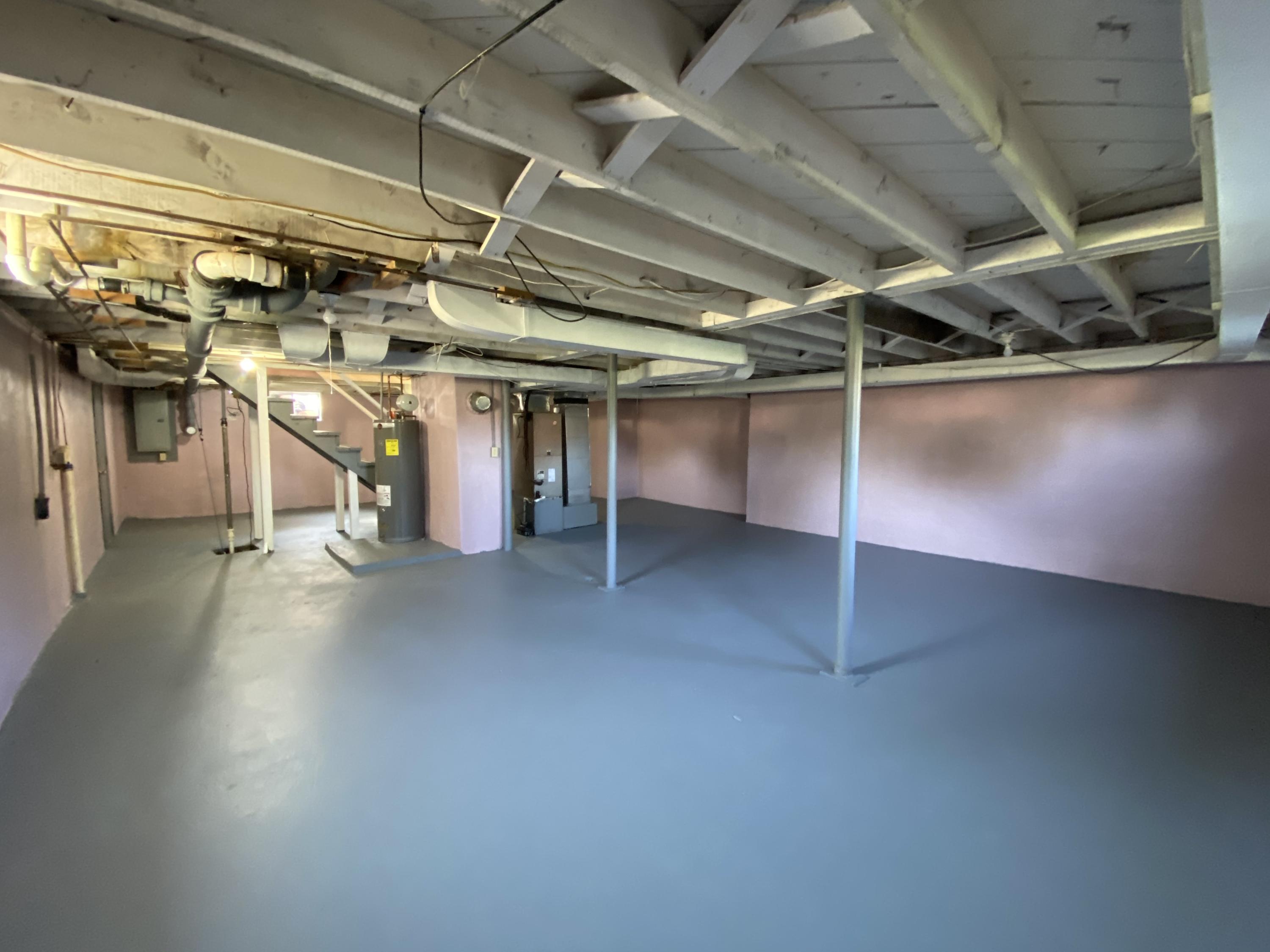 3731 Cove Road Roanoke, VA 24017 - Photo 22 of 25 a view of a room with gym equipment