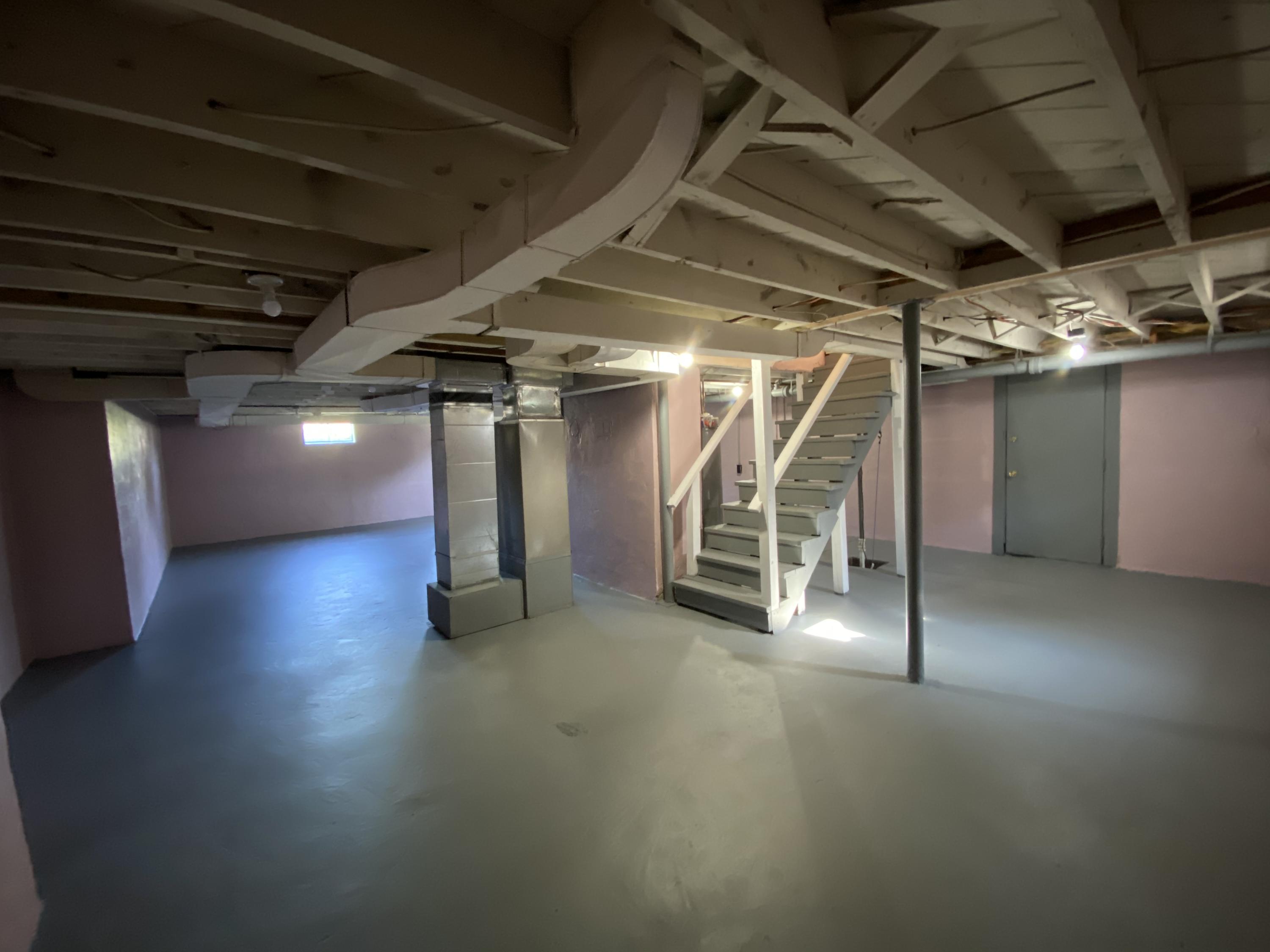 3731 Cove Road Roanoke, VA 24017 - Photo 23 of 25 a view of a room with gym equipment