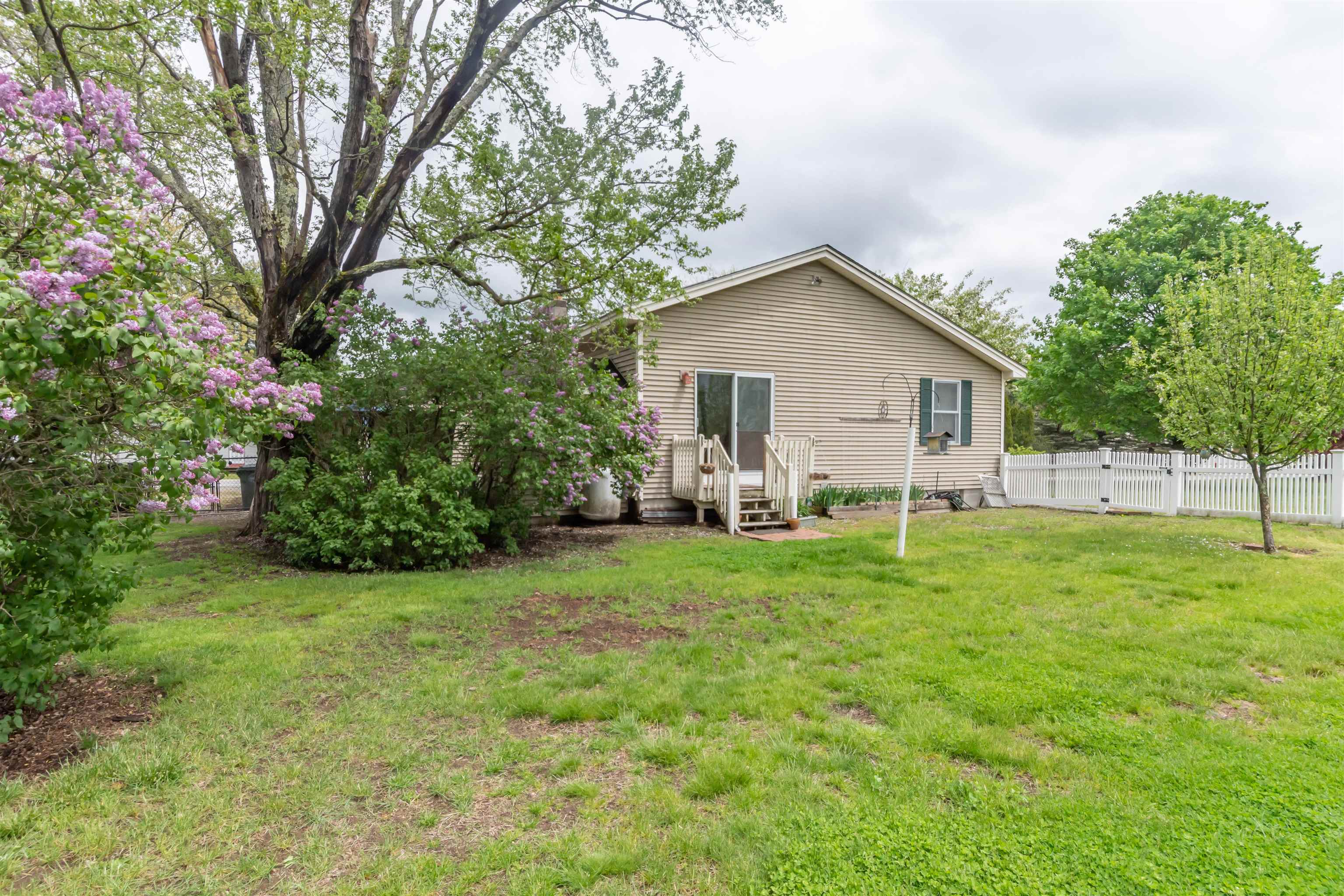 151 New Boston Road Goffstown, NH 03045 - Photo 18 of 23 Gallery Image 18