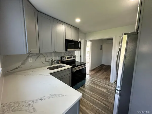$2,650 | 68 Massachusetts Avenue, Congers, NY 10920