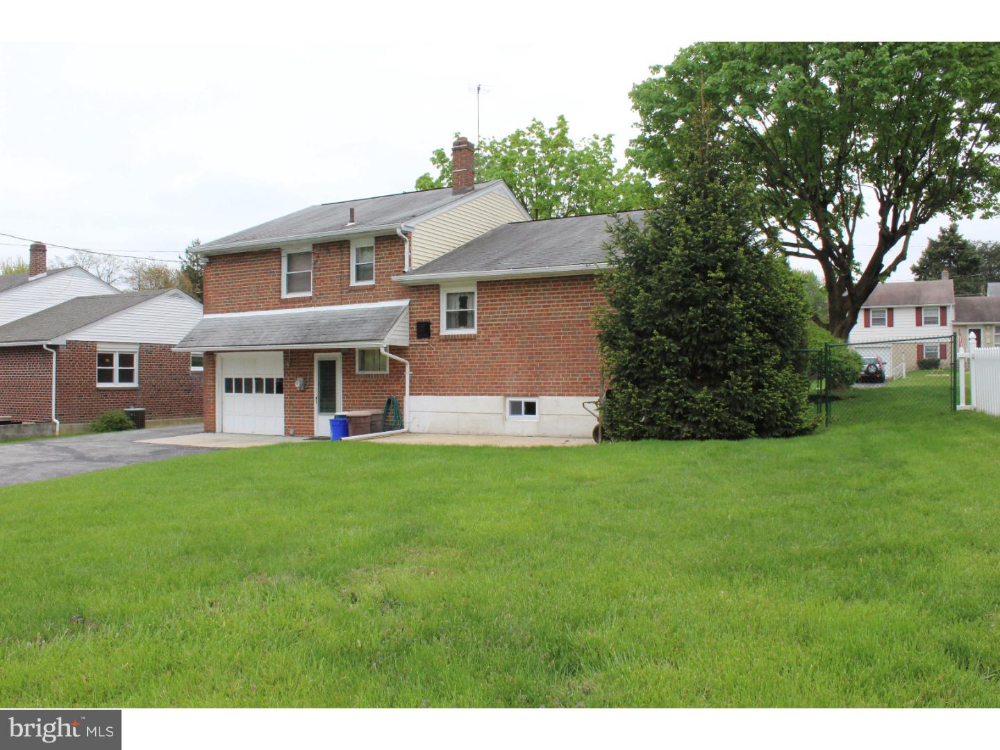 445 Rittenhouse Circle Havertown, PA 19083 - Photo 19 of 20