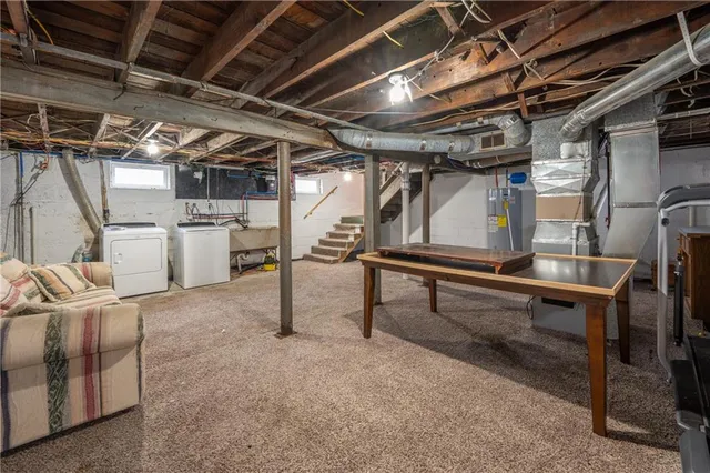 a view of a storage & utility room