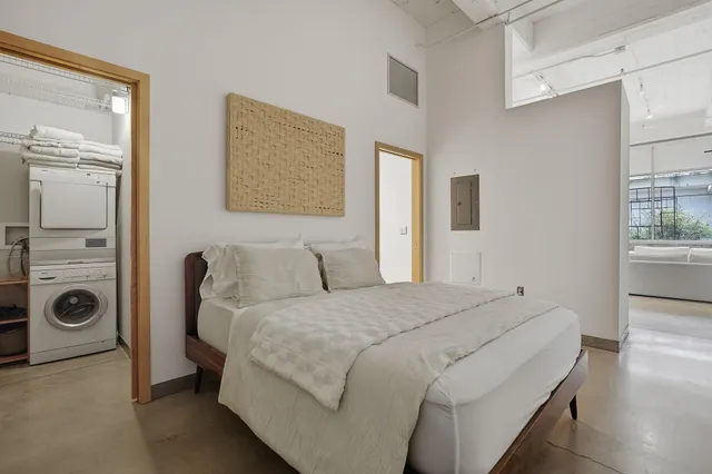 $1,995 | 700 North Washington Avenue, Unit 319, Minneapolis, MN 55401