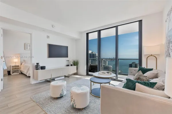 $8,000 | Brickell, Miami, FL 33131