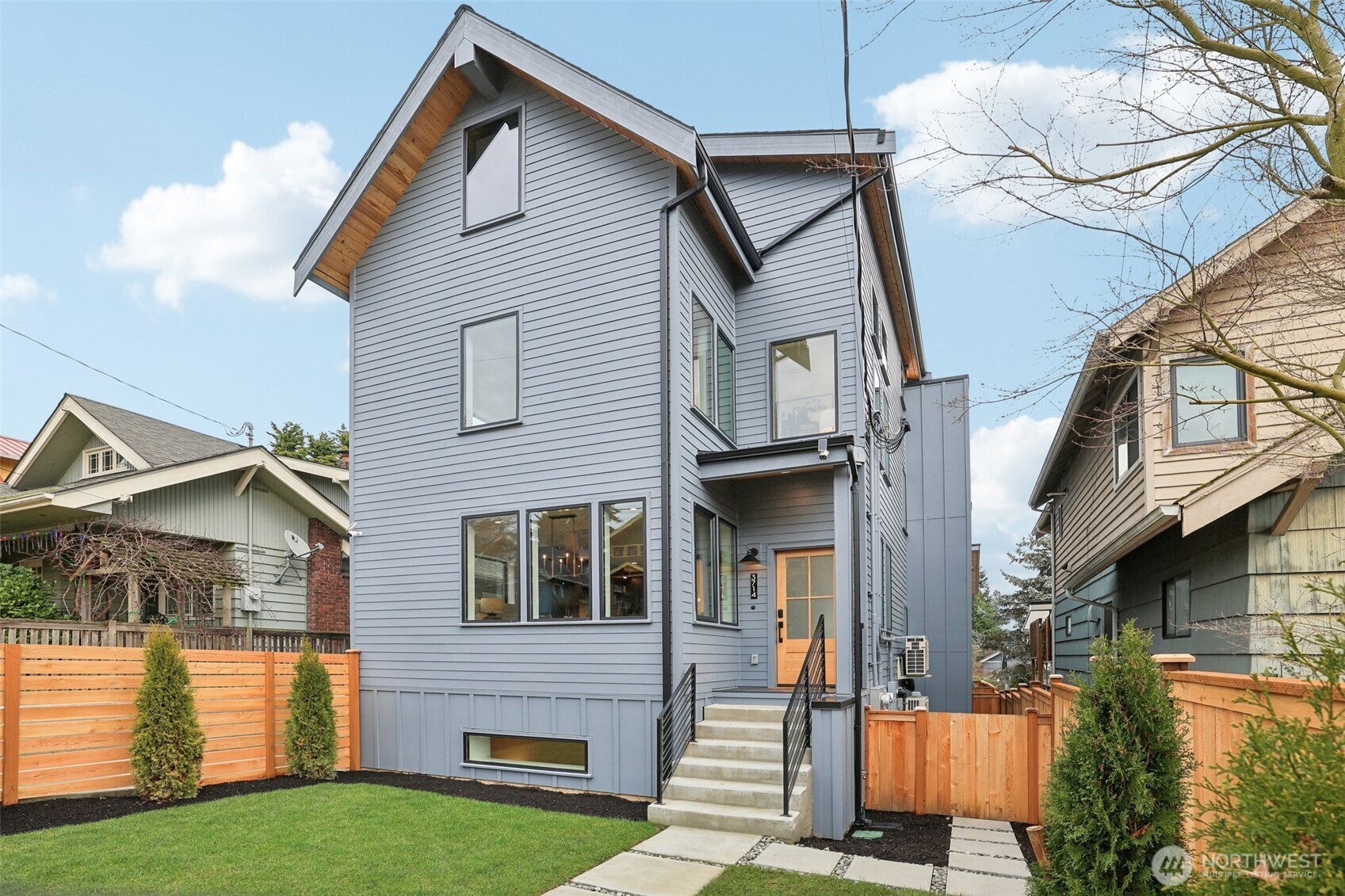 3714 Bagley Avenue North Seattle, WA 98103 - Photo 1 of 40