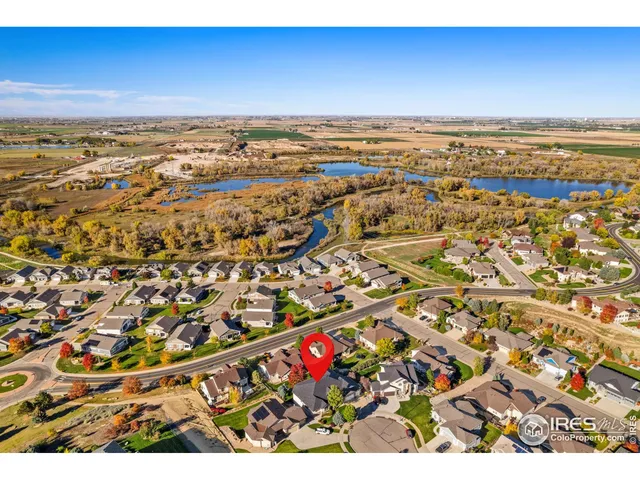 a picture of a bathroom with a sink