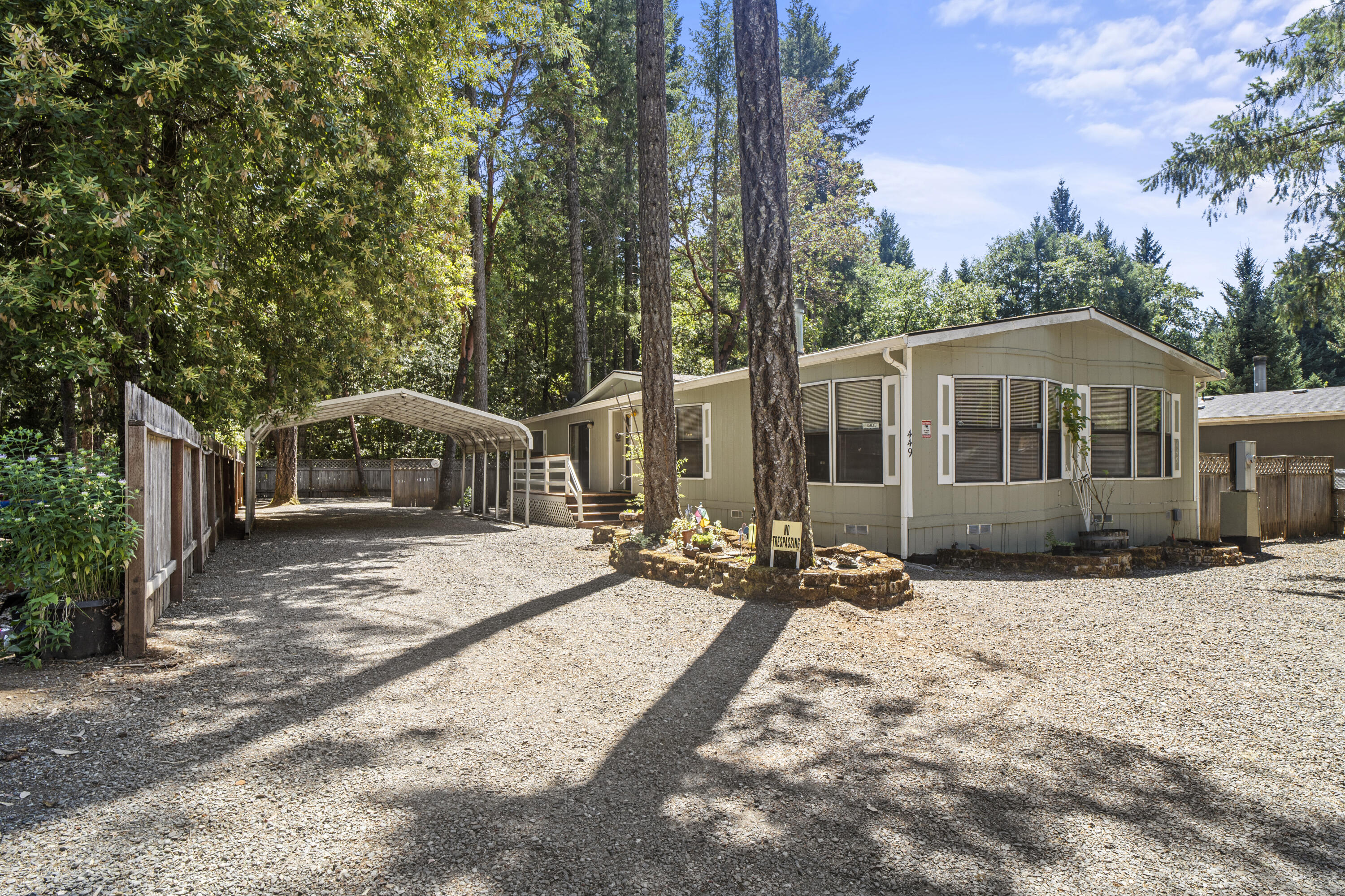 449 Addison Lane Cave Junction, OR 97523 - Photo 2 of 27 449 Addison Lane, Cave Junction - 28