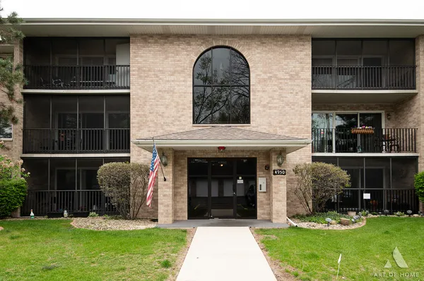 $208,950 | 4950 134th Court, Unit 508, Crestwood, IL 60418