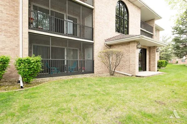 $208,950 | 4950 134th Court, Unit 508, Crestwood, IL 60418