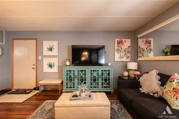 $208,950 | 4950 134th Court, Unit 508, Crestwood, IL 60418
