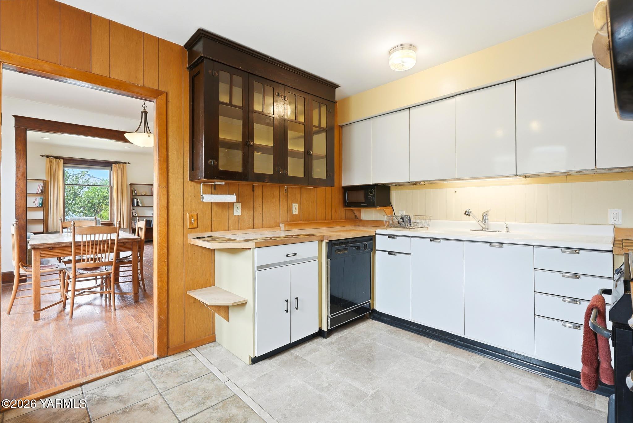 109 South 7th Street Yakima, WA 98901 - Photo 13 of 37 109 N 7th St 013