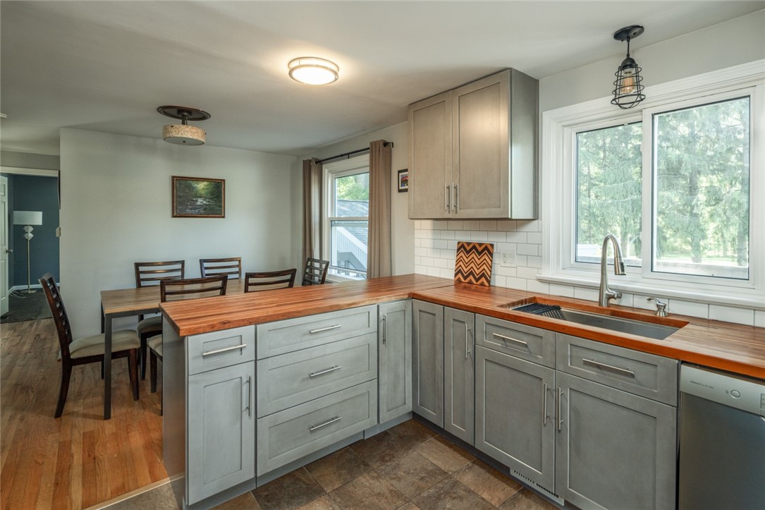 962 Martin Road Henrietta, NY 14586 - Photo 9 of 50