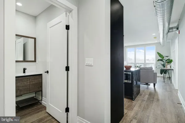 $1,695 | 526 Brown Street, Unit 207, Philadelphia, PA 19123