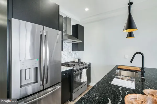 $1,695 | 526 Brown Street, Unit 207, Philadelphia, PA 19123