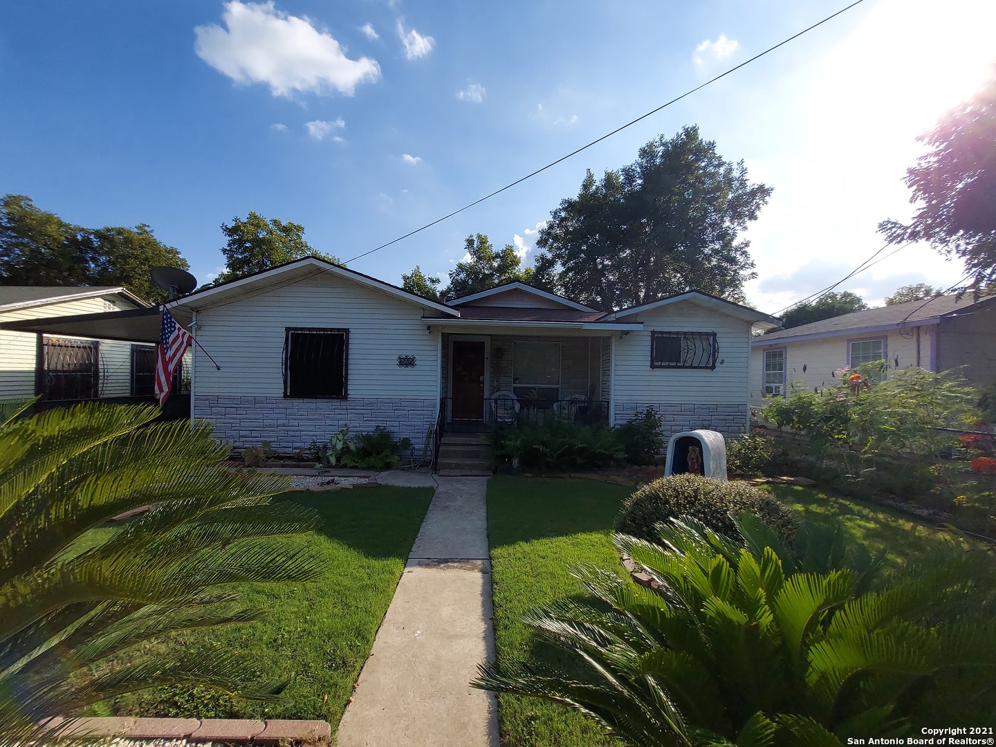 622 Blue Ridge Drive San Antonio, TX 78228 - Photo 1 of 1 a front view of house with a garden